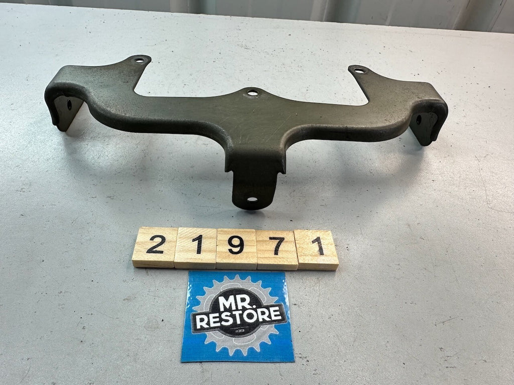 Suzuki GSX1300 Hayabusa 2000-07 Taillight Bracket 35726-24F00