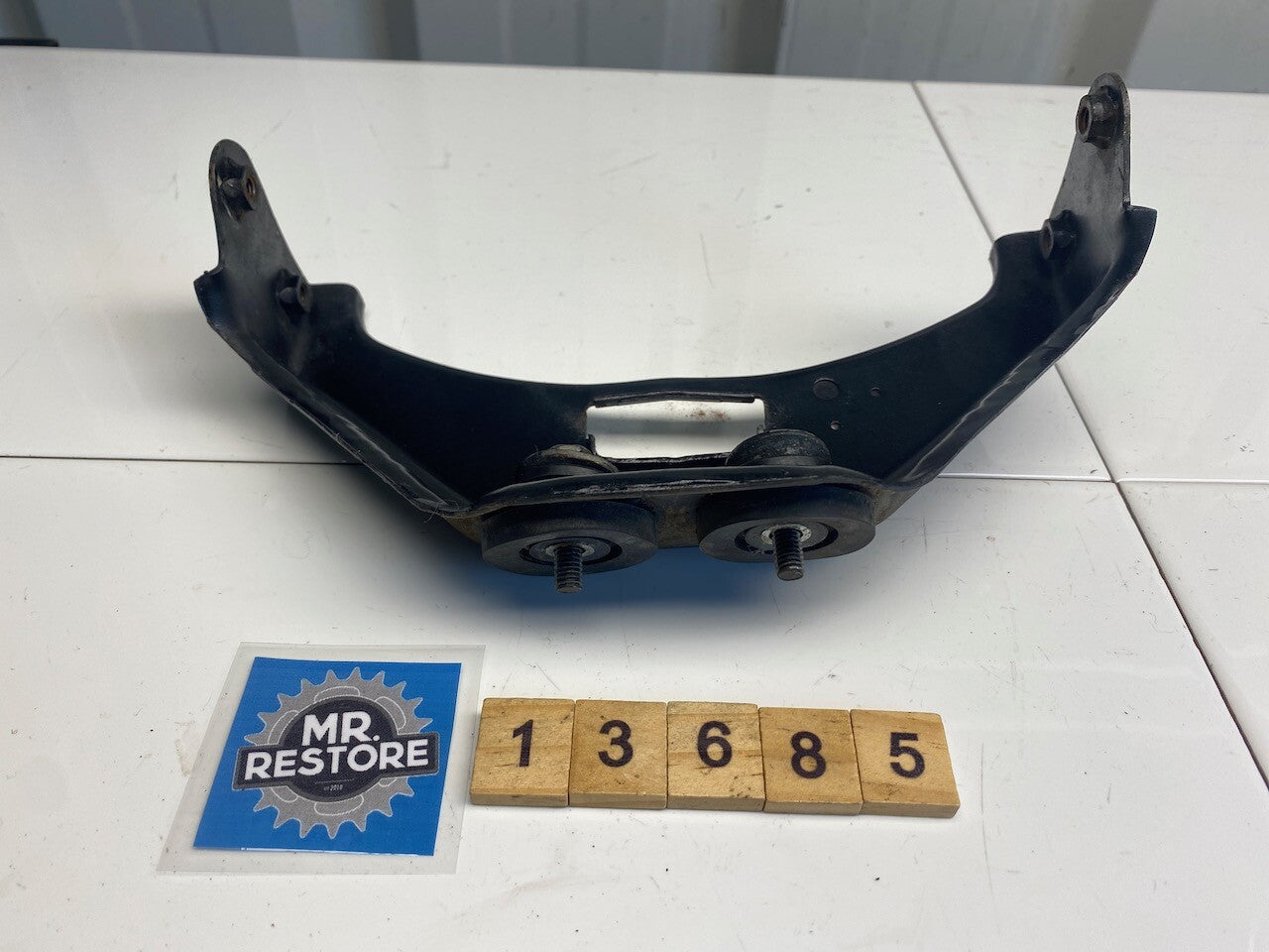 Kawasaki ZX10 ZX1000 Rear Fuel Tank Bracket 1988-90 32052-1270
