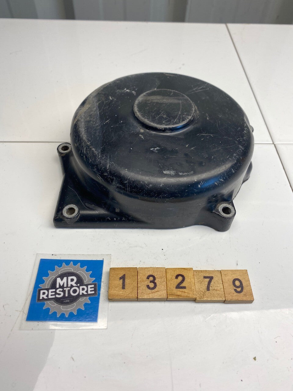 Yamaha IT400 YZ400 D IT250 E Crankcase Ignition Cover 1W4-1541100