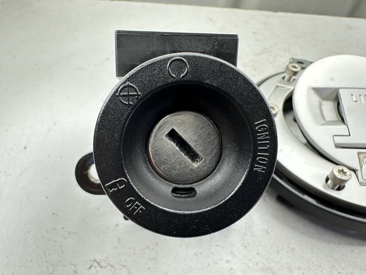 BMW K1300R K1300S Lock Set / Filler Cap / Ignition / Seat Lock Latch / Antenna