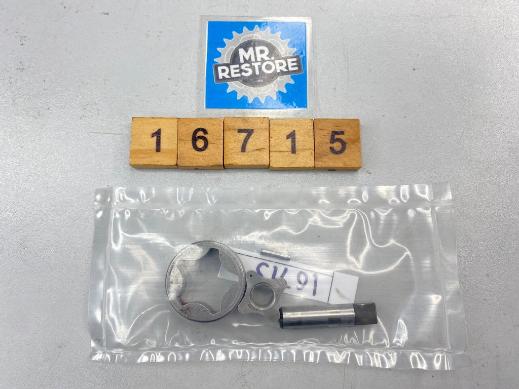 Suzuki RGV250 1989-96 Oil Pump Rotor Set 16410-12C00