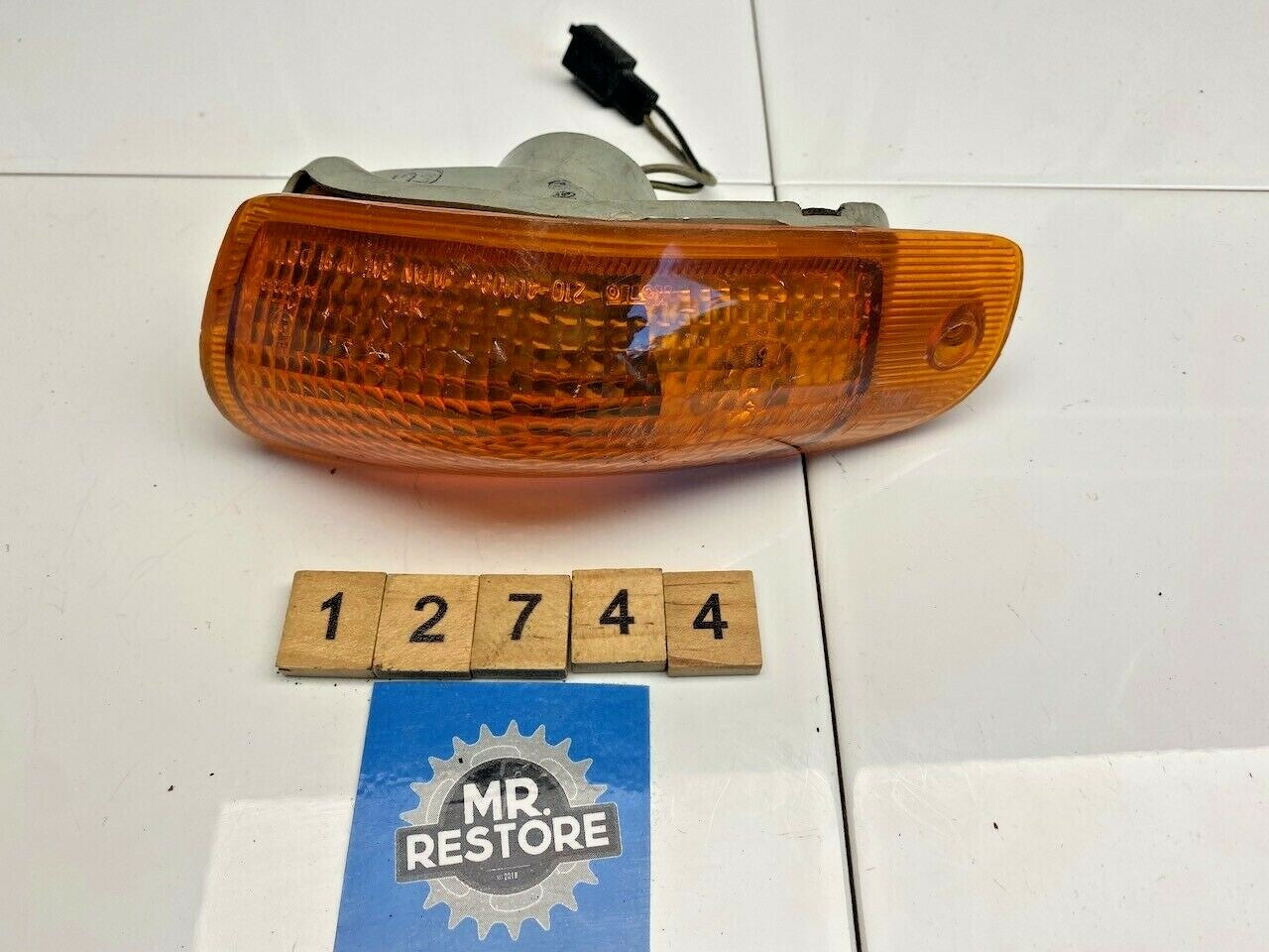 Kawasaki ZZR600 1993 R/H Indicator Assy. OEM