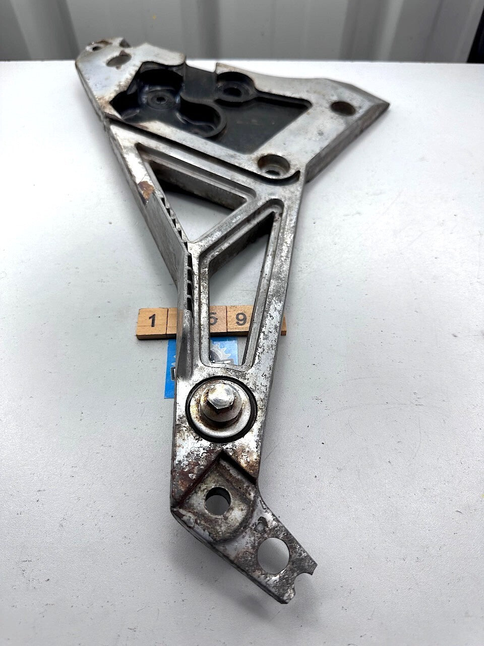 Yamaha FJ1200 FJ1100 L/H Foot Rest Peg Bracket 36Y-27442
