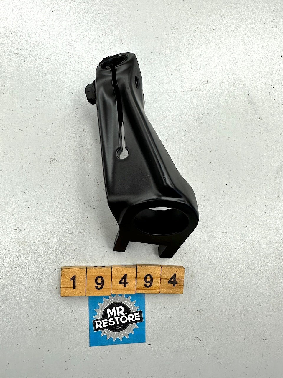 Kawasaki GT550 GT750 R/H OEM Handlebar Holder - Repainted 46012-1029