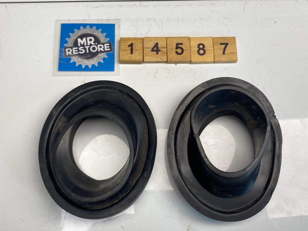 Yamaha FZR1000 EXUP Pair of Upper Air Duct Connection Rubbers