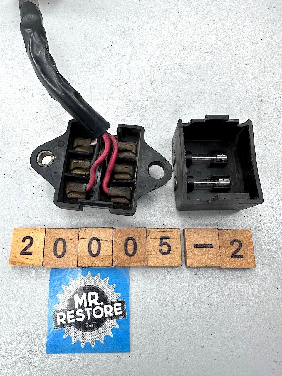 Honda CB450 CB400 N T CB250 N T Fuse Box & Cover 38200-413-003