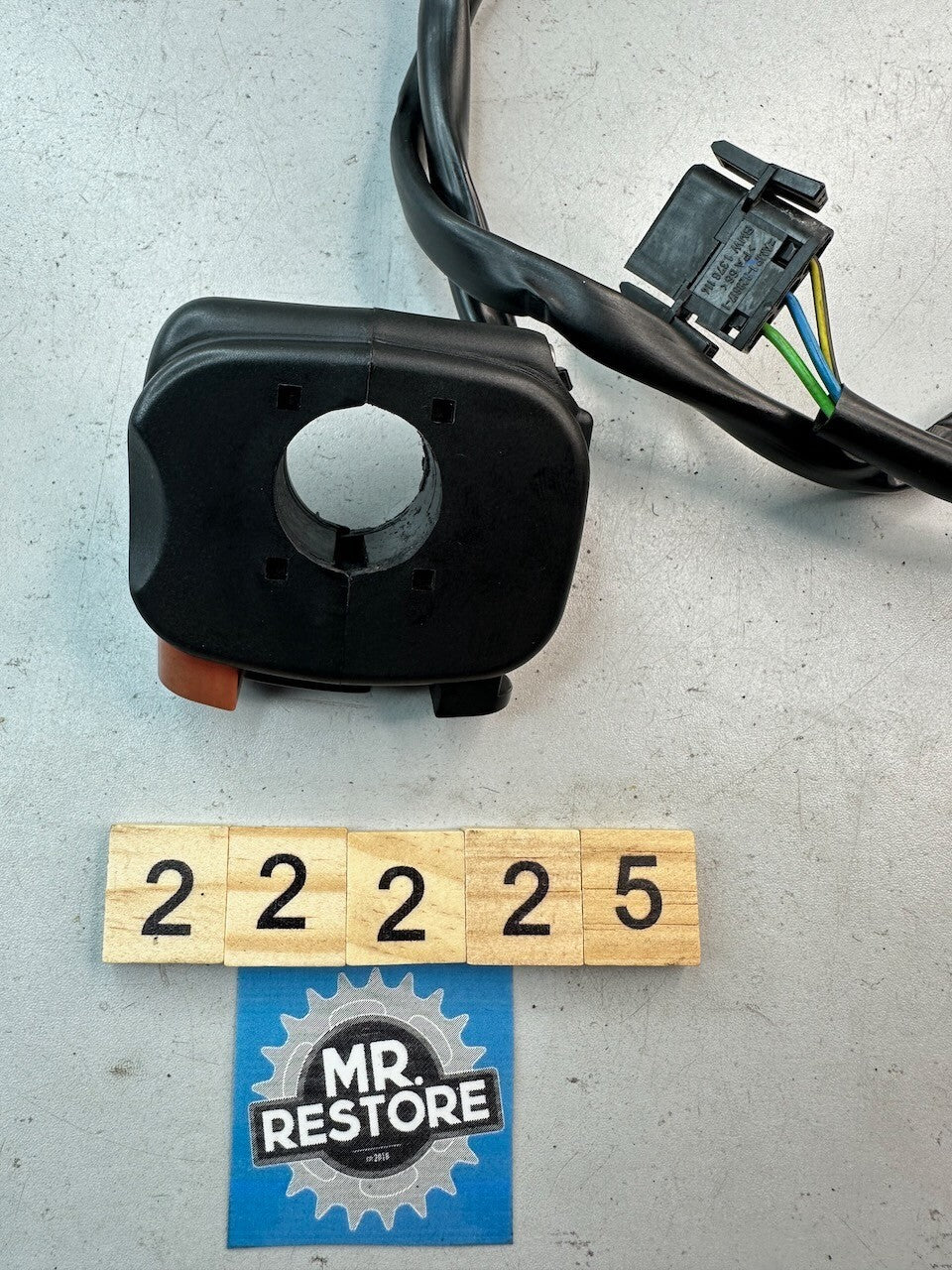 BMW G650GS 2010-15 Right Handlebar Combination Switch 61318549088