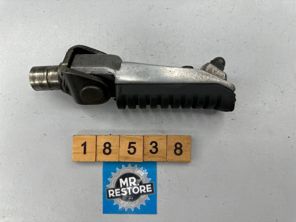 Kawasaki Z1000 ZR1000 Z750 ZR750 ZX 1200 900 600 R/H Footrest Peg 34028-1429