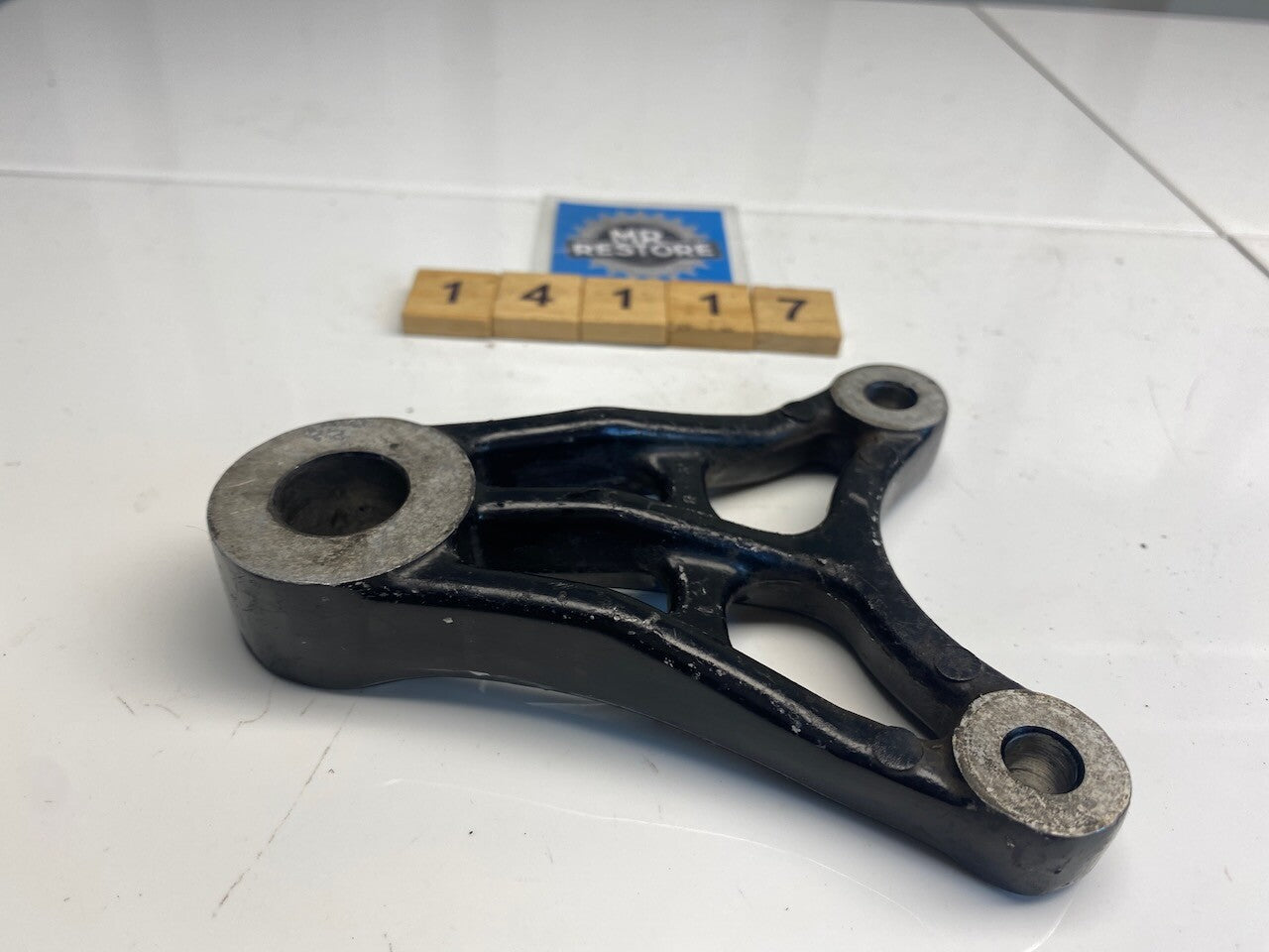 Suzuki GS500 GSX250 GSX750 VX800 GSX600 etc Rear Brake Caliper Mount 69721-43400