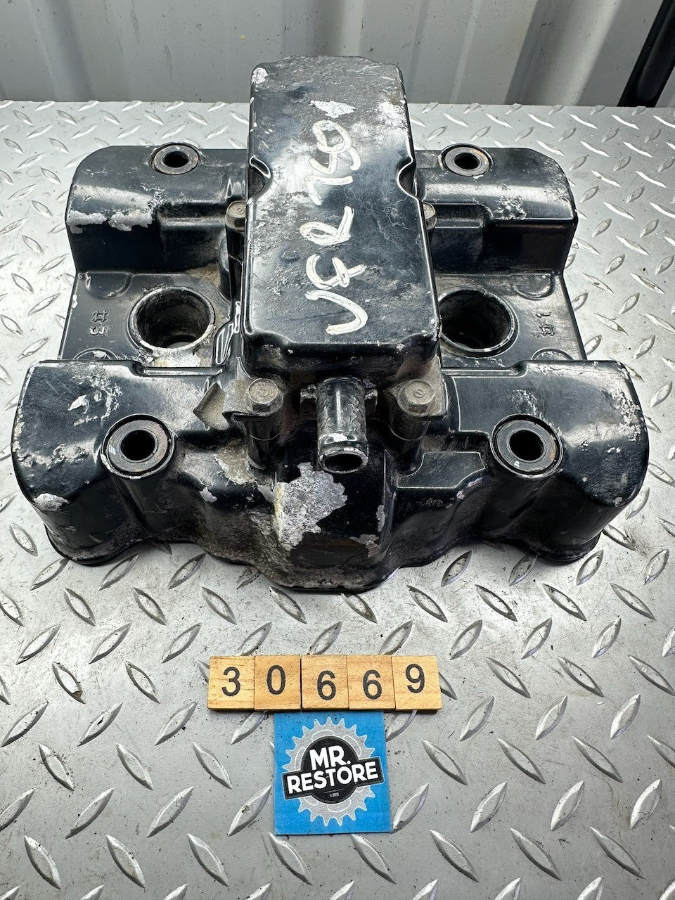 Honda VFR750F NC24 Cylinder Head Rocker Cover