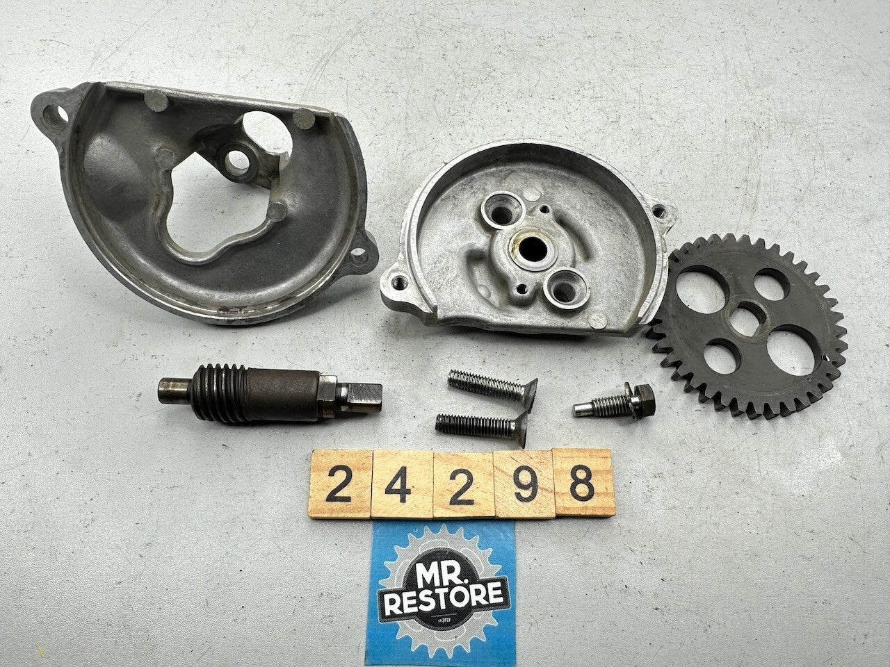 Honda XL185 XL125 Oil Pump 15100-437-010