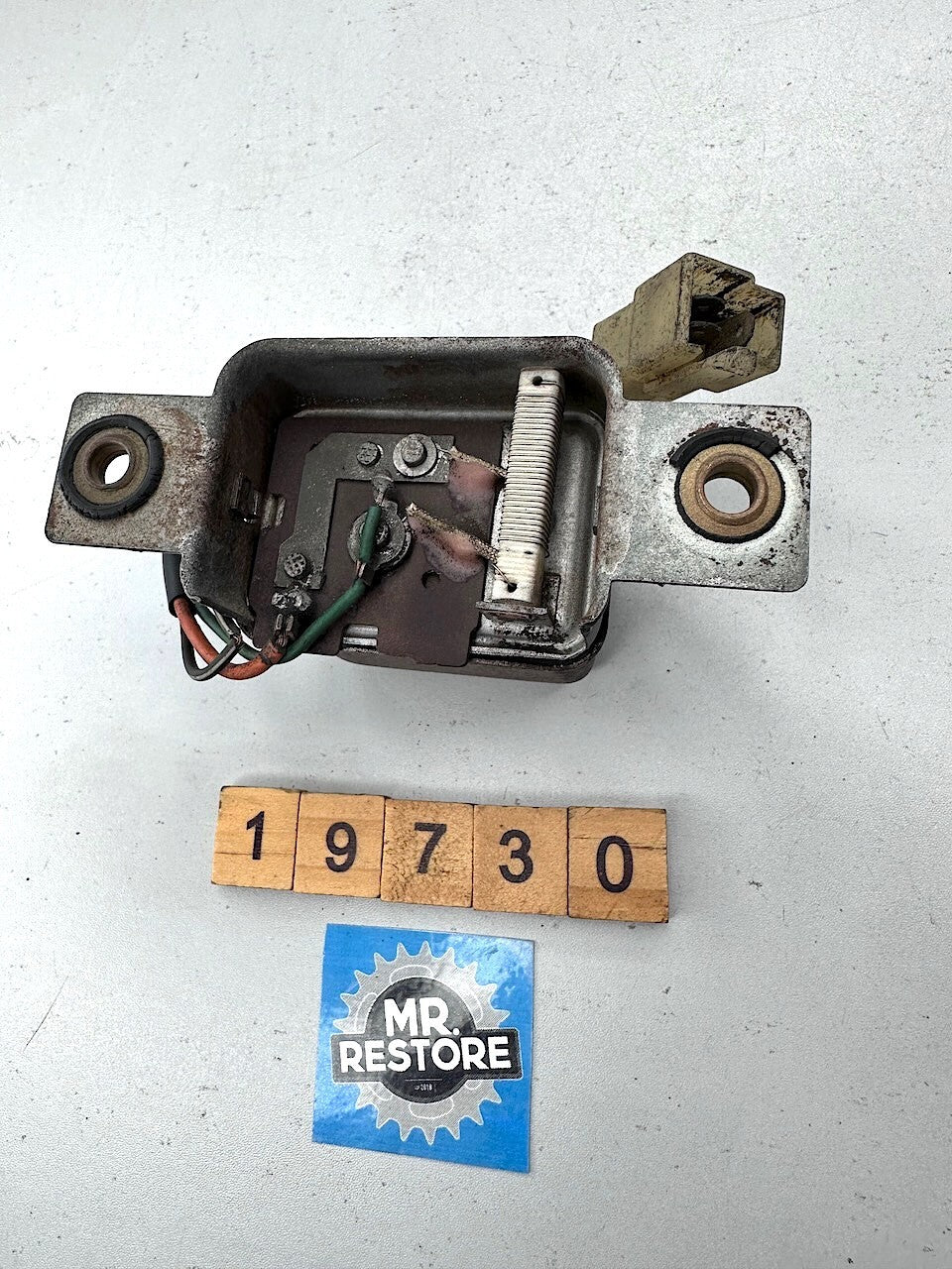 Suzuki GT750 GT550 GT380 Regulator Rectifier OEM - 32500-31010