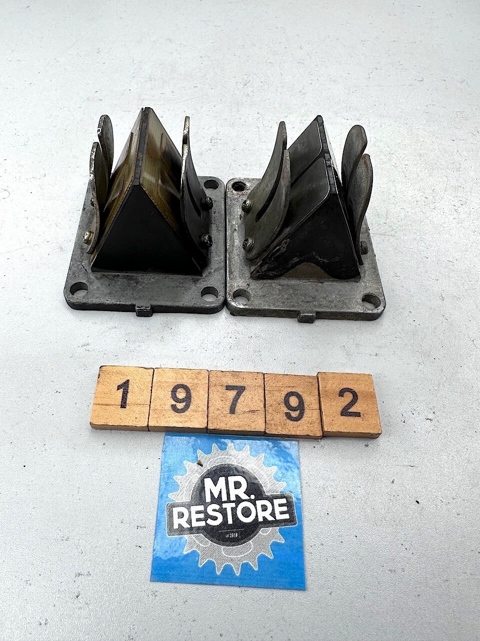 Yamaha RD250LC RD350LC RZ250 RZ350 Pair of Reed Valve Holder Assys.