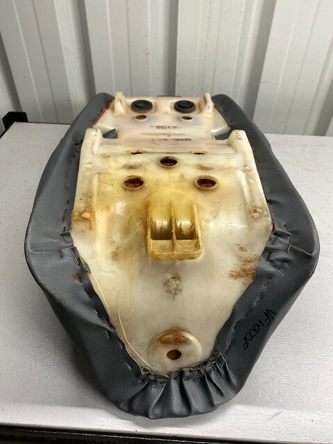 Honda VF1000 VF750 Early 80s Seat 77100-MB2A-0000
