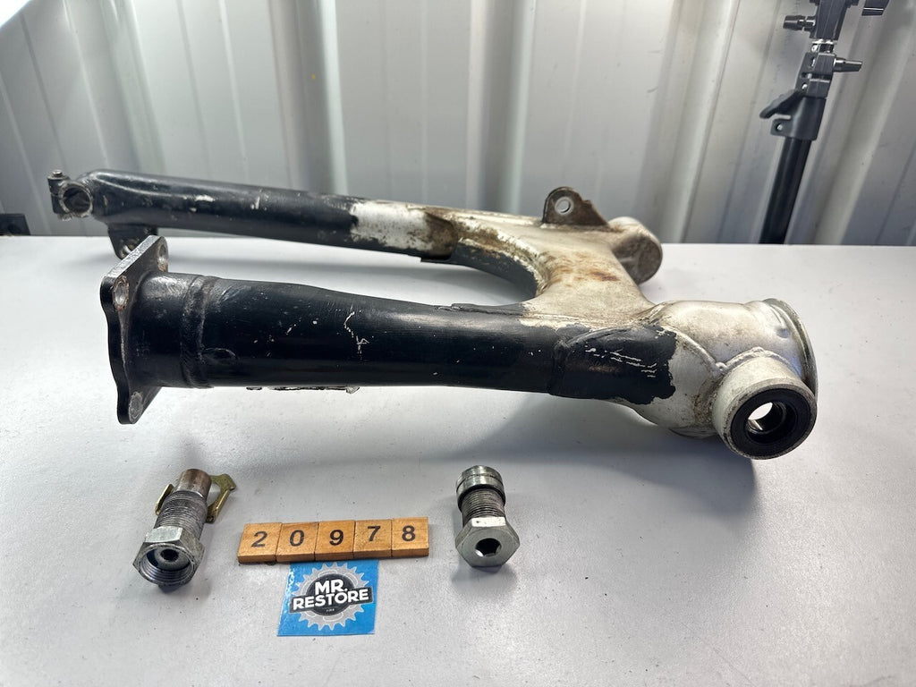 Yamaha XV1100 XV1000 XV750 XV700 Virago Swingarm & Bolts 1RM-22110-00-35