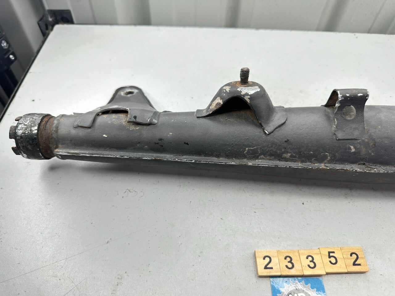 Yamaha V70 V80 V90 Exhaust Pipe Muffler