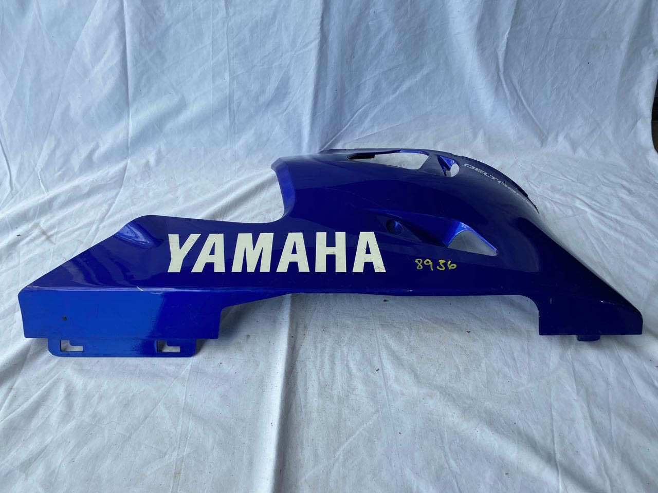 Yamaha R6 YZF 98-02 R/H Lower Fairing Panel 5EB-28395 Blue