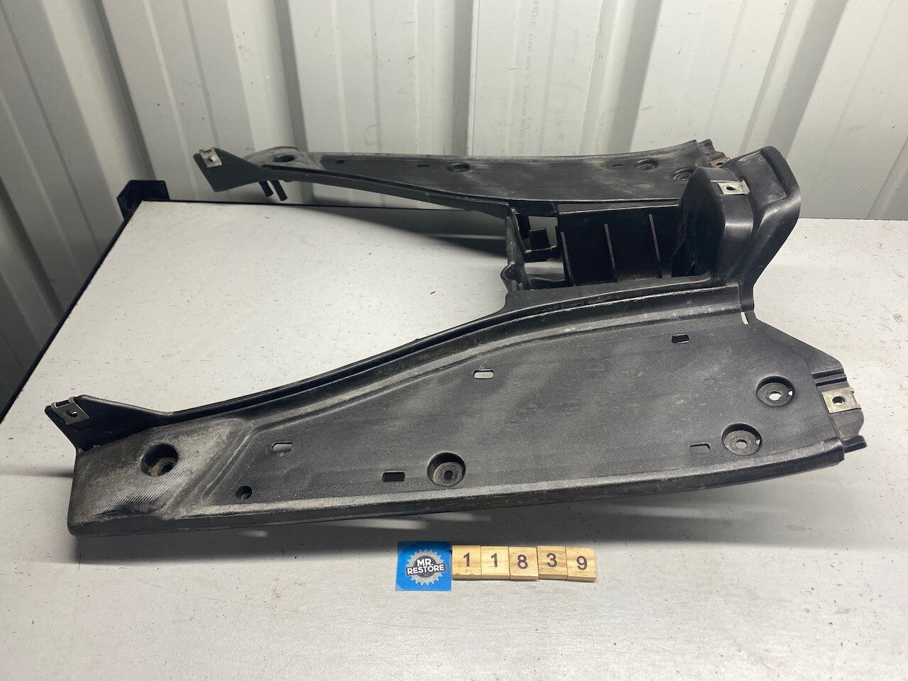 Aprilia SR50 Di-Tech Running Board & Battery Box Panel DIS.101335
