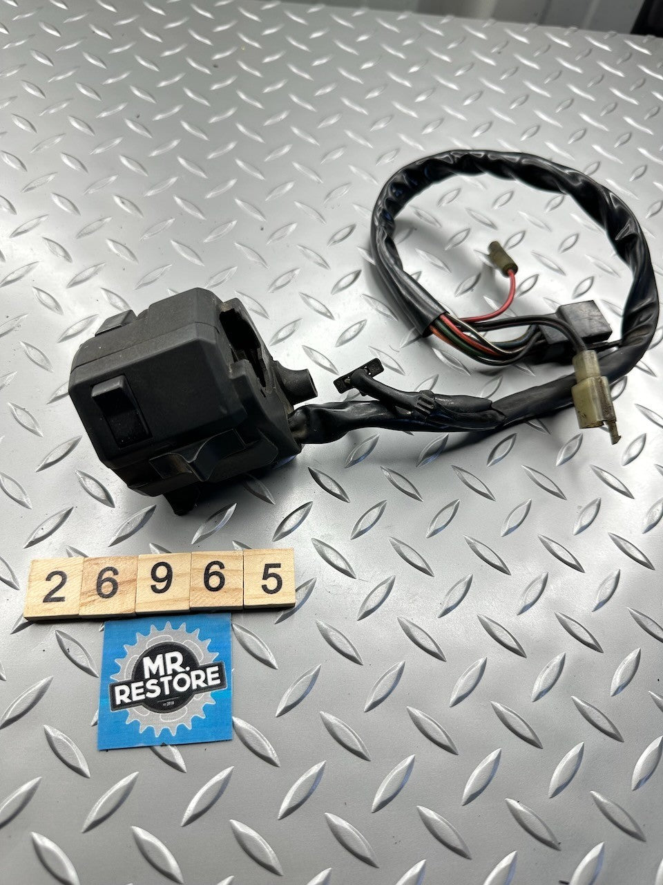Kawasaki GPZ900R GPZ750 GPZ600 GPZ500S GPZ250 L/H Handlebar Switch