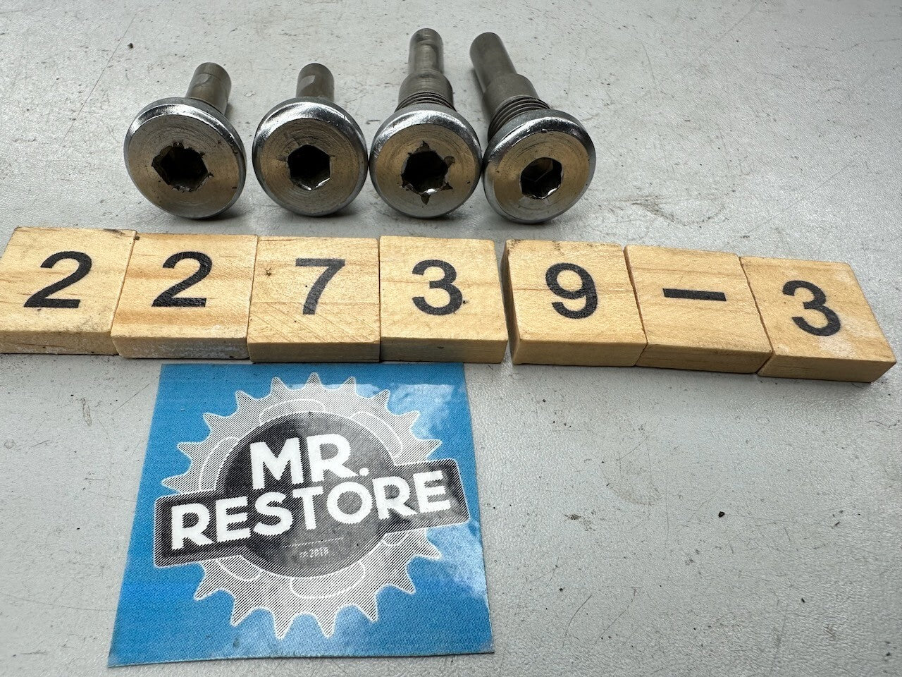 Honda XR250 XR200 XL250 Sub Rocker Arm Shaft (set) 14455-KK0  14456-KK0-010