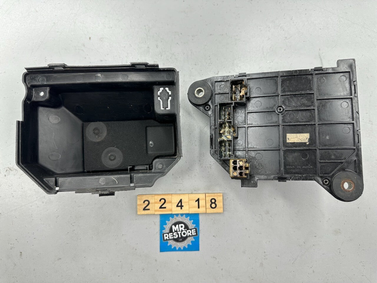 Kawasaki GPZ1000RX GPZ900 GPZ750 GPZ1100 ZN1300 Fuse Box With Lid, Flasher Relay