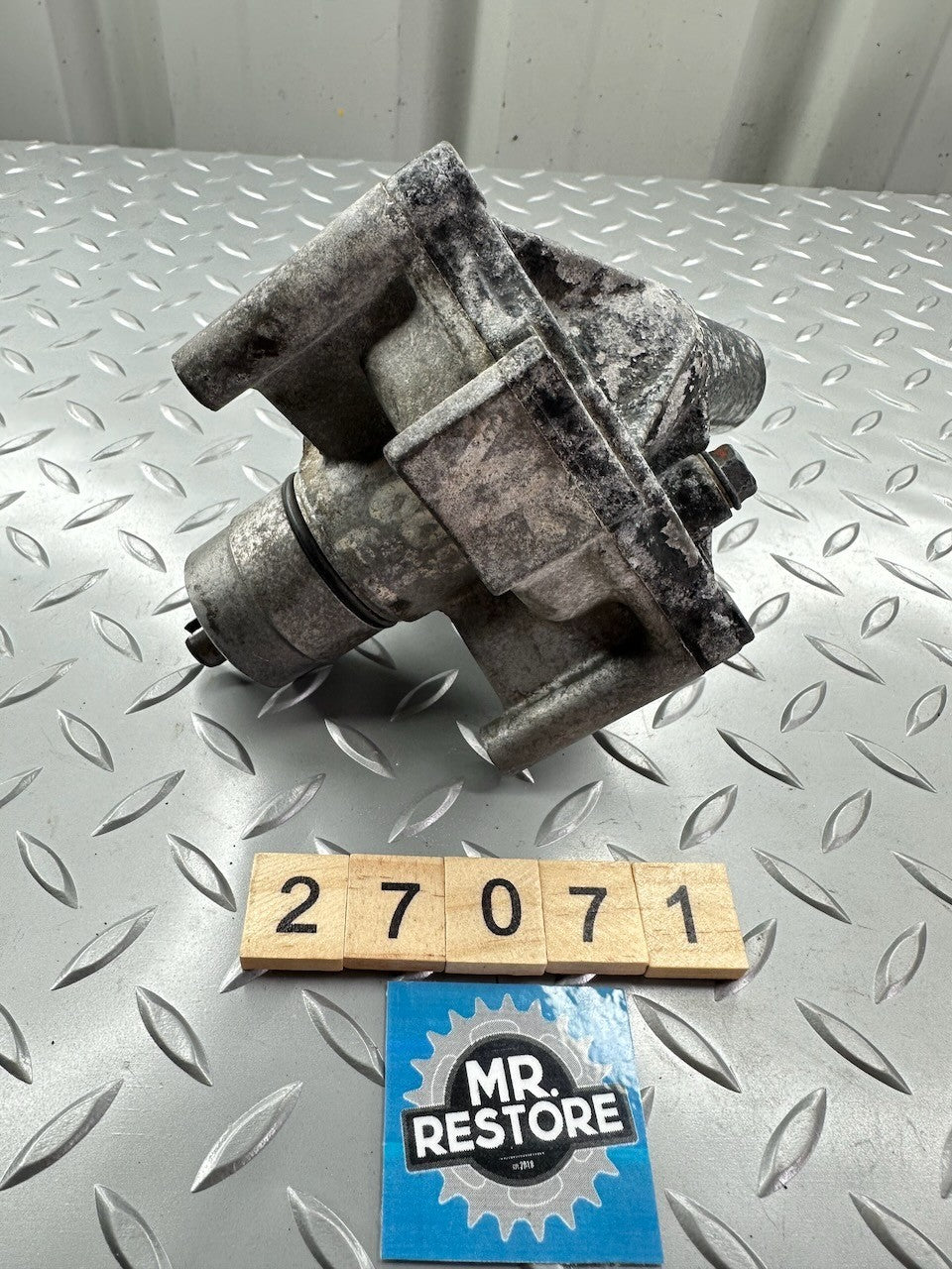 Honda VF1000 FII '85-86' Water Pump 19200-MB6-020  19221-MB6-010