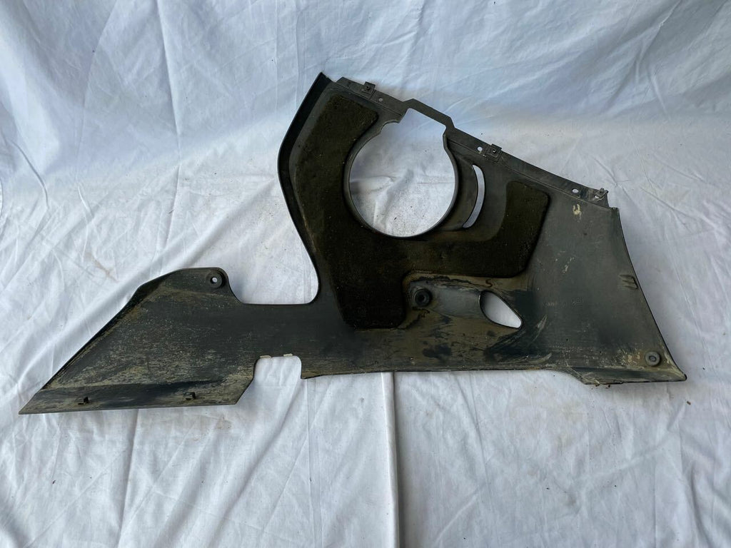 Yamaha R6 YZF 99-01 R/H Lower Fairing Panel 5EB-28385 Charcoal