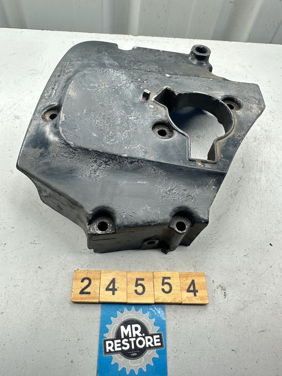 Suzuki GSX750 Katana Engine Sprocket Cover