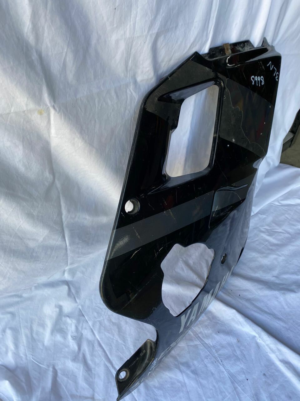 Yamaha FZR250 EXUP 3LN R/H Side Panel