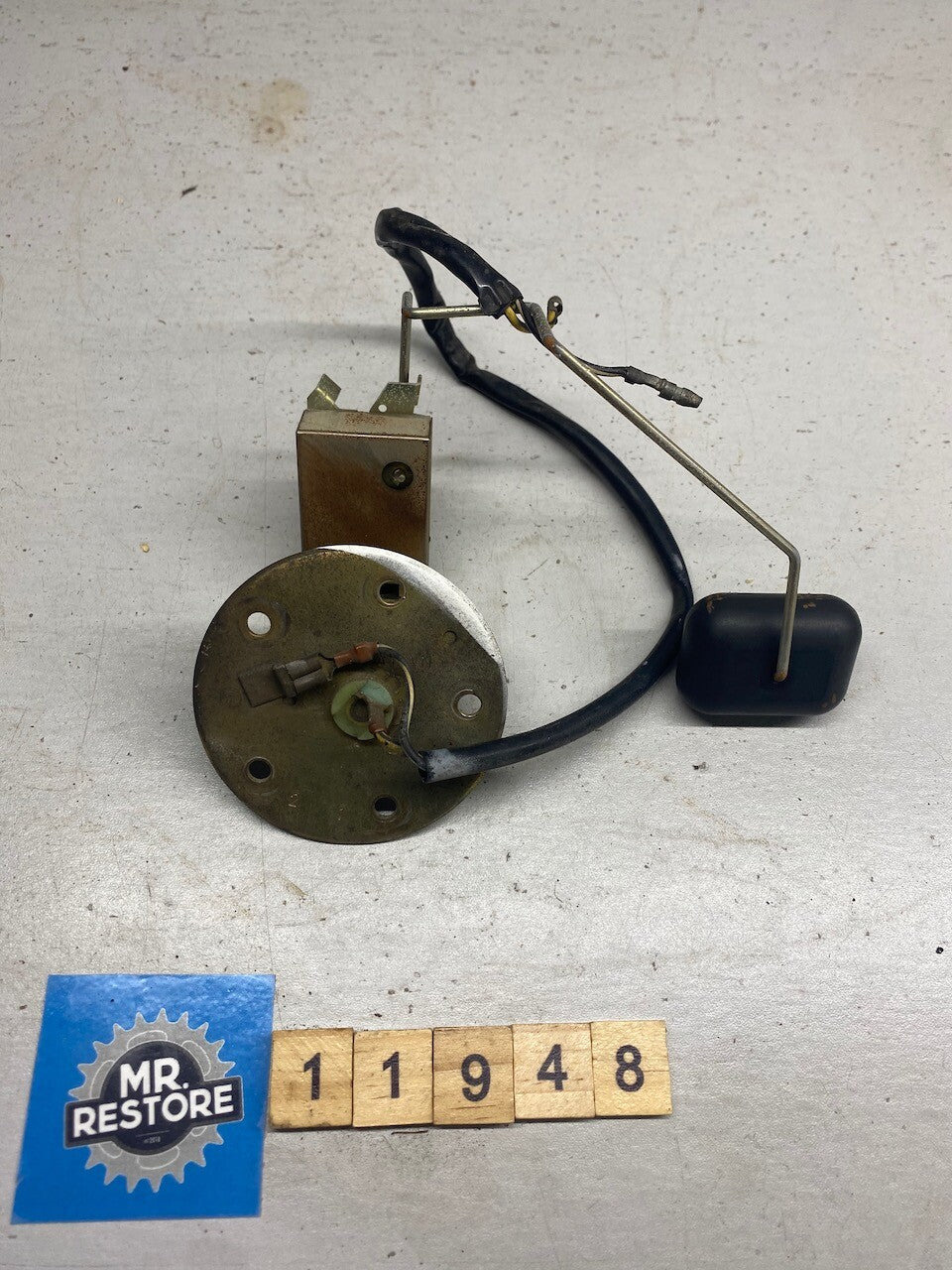 Suzuki GSX250FW GSX400FW Fuel Gas Gauge Sender Sensor, Seals & Screws 