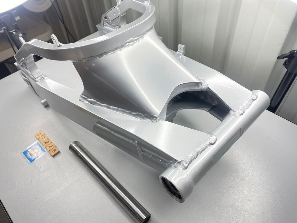 Kawasaki ZXR750 H1 1989 Swing Arm & Parts (reconditioned)