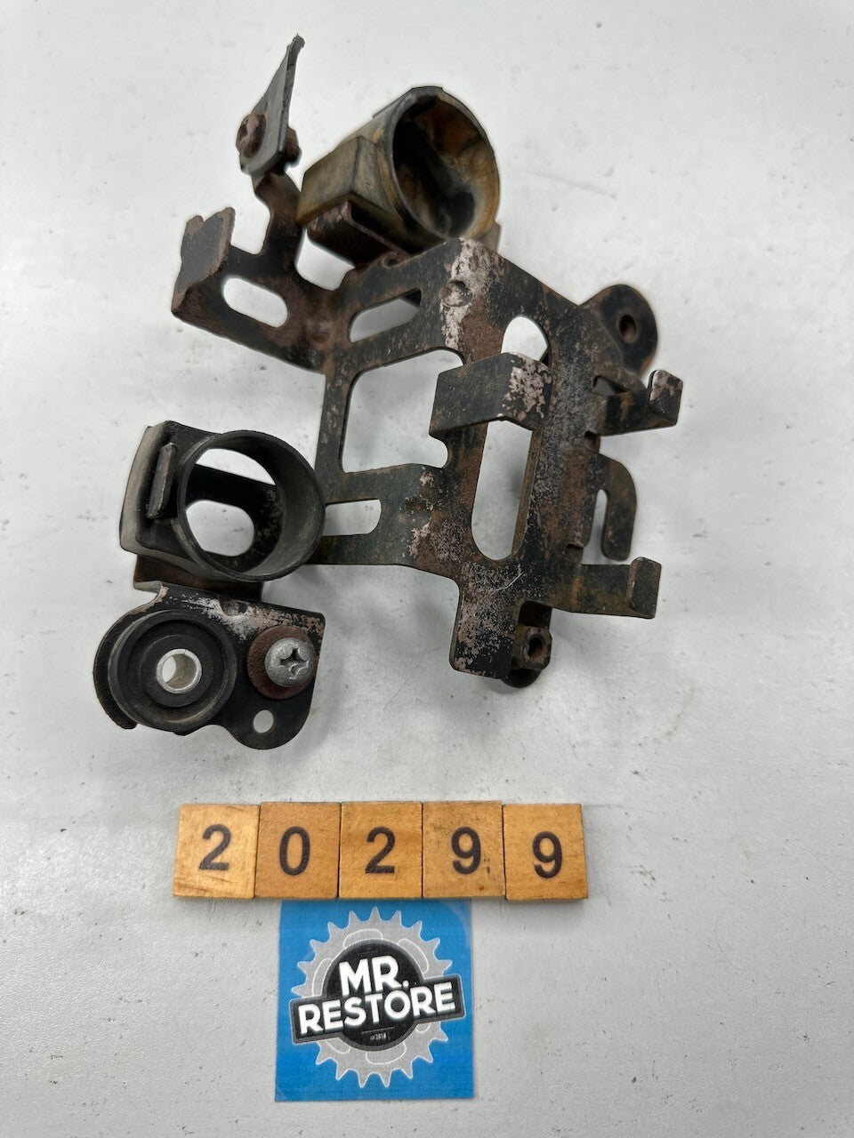 Kawasaki GPZ1100 KZ1000 Z1000 KZ750 Z750 Electro Base Bracket Holder 11034-1669