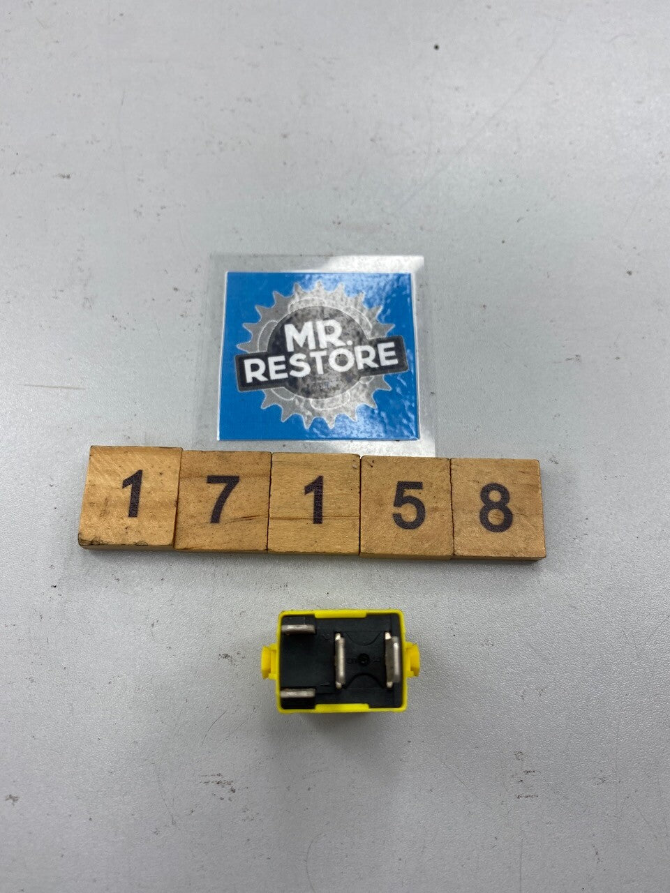 BMW Many Motorcycles Relay 61366902041