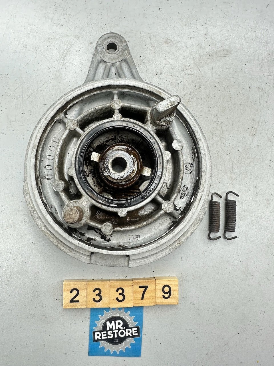 Yamaha V70 V80 V90 Front Brake Plate & Speedo Drive