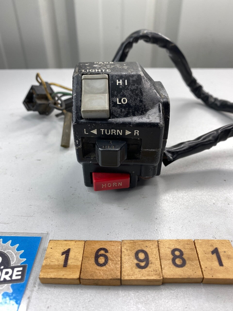 Yamaha TZR250 OEM L/H Handlebar Switch 