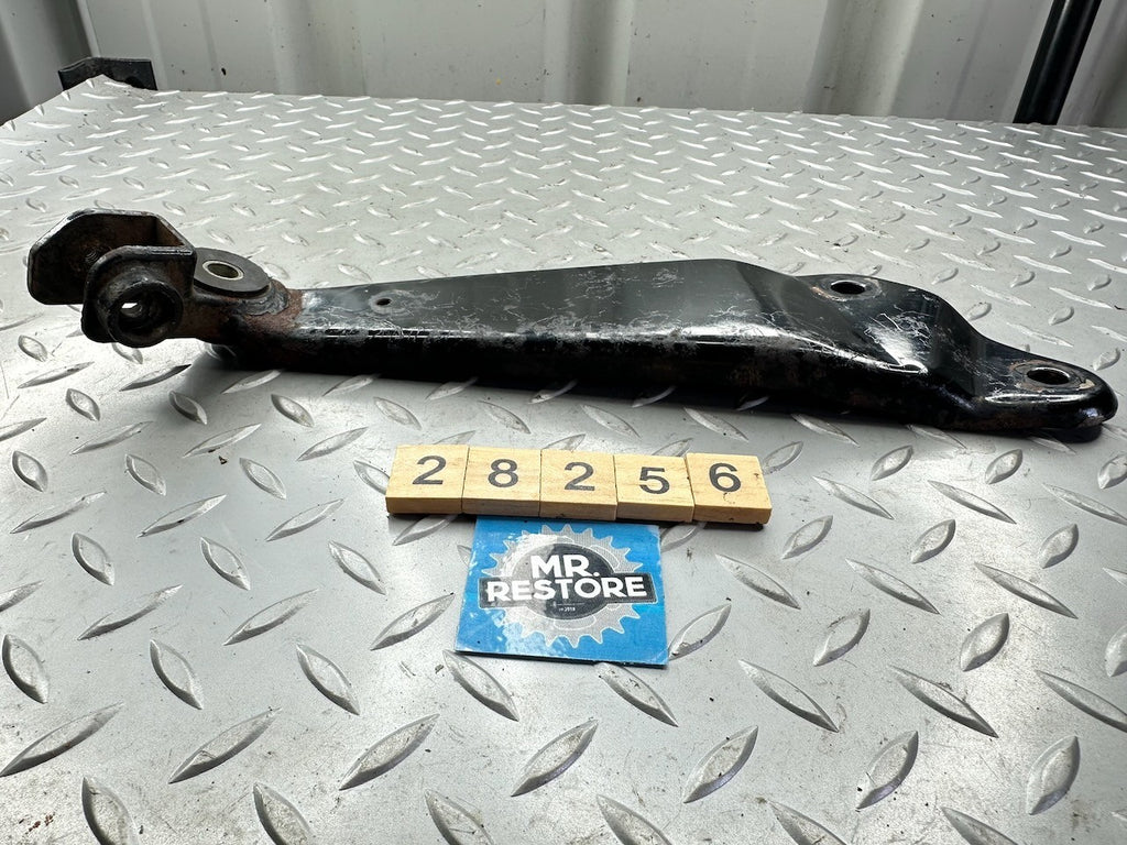 Suzuki RG500 RG400 GS500 OEM L/H Pillion Footrest Footpeg Bracket 43720-20A00