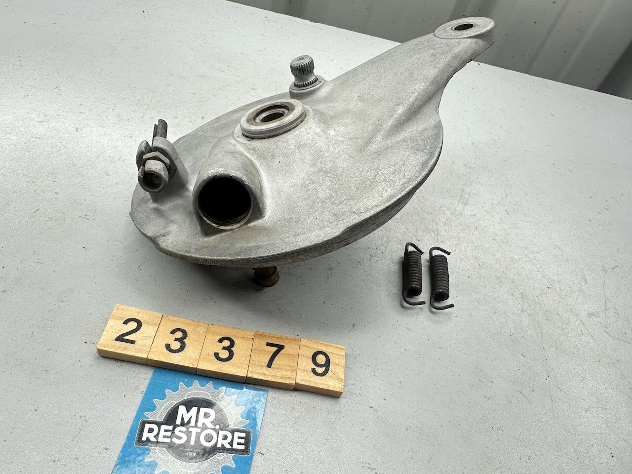 Yamaha V70 V80 V90 Front Brake Plate & Speedo Drive