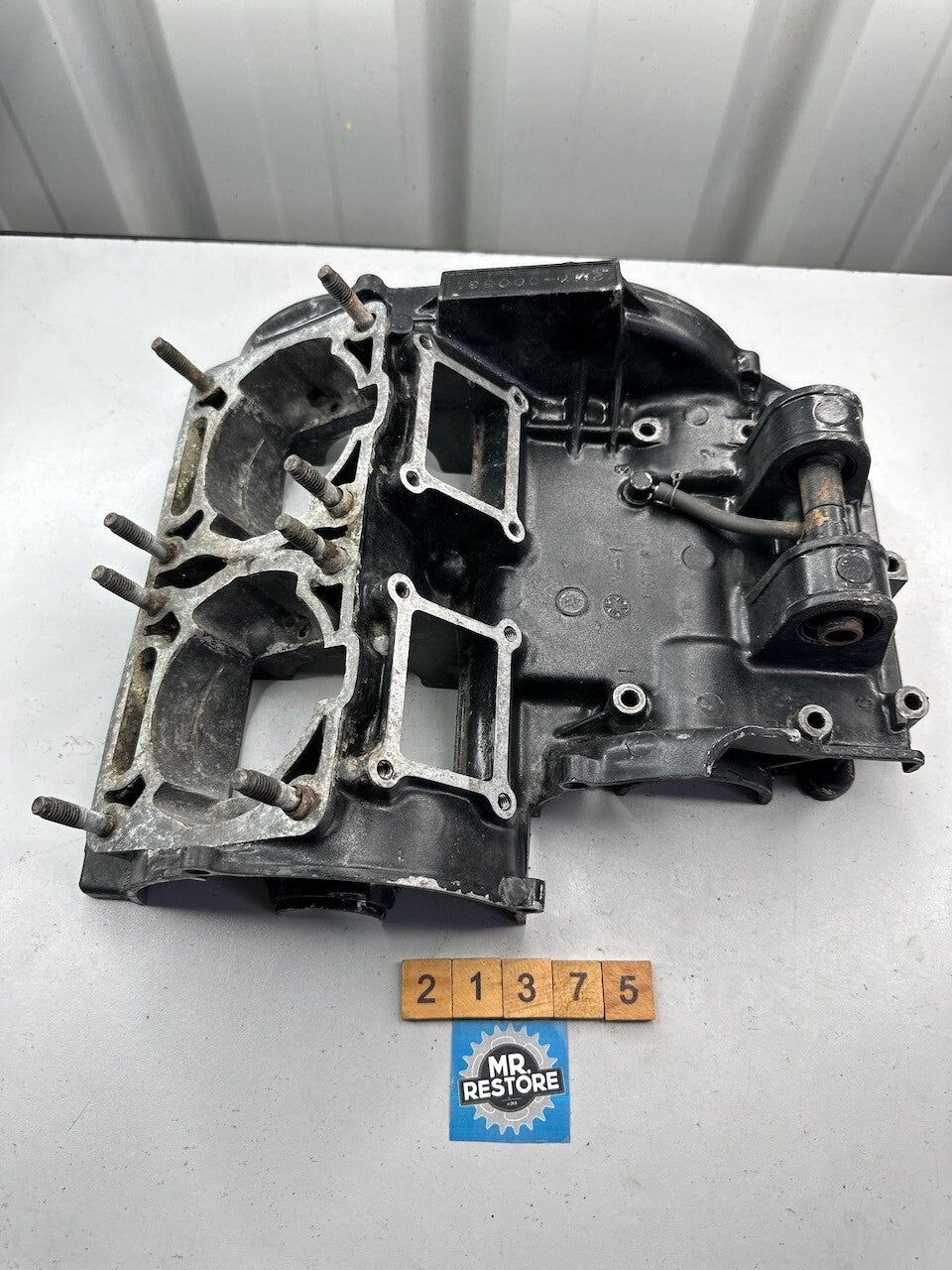 Yamaha TZR250 1986-88 1KT 2MA Upper Crankcase 1KT-15100-01