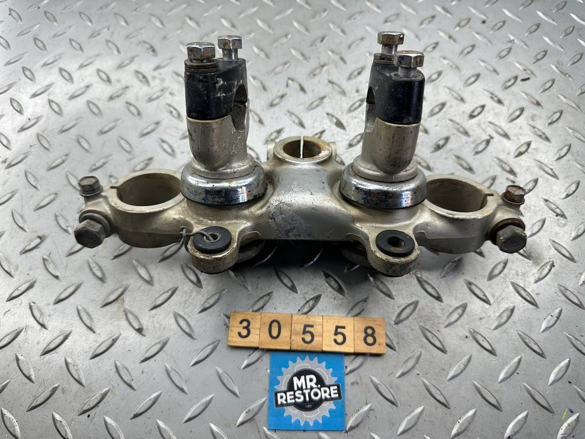 Suzuki DR500 83-85 Fork Clamp Bridge Triple Tree Top Clamp 51310-37440-08C