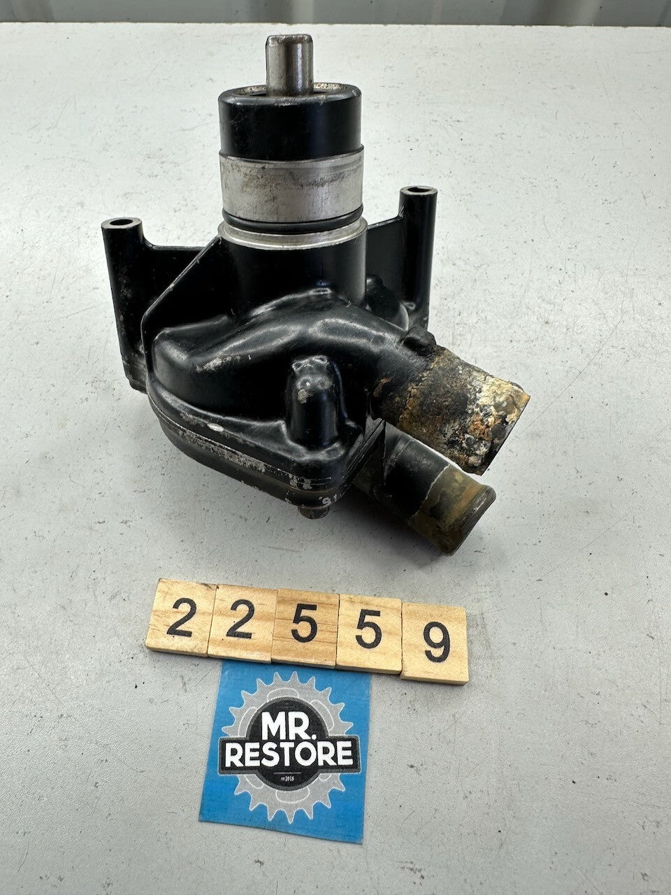 Honda VF750 VF700 F Interceptor - Water Pump 19200-MB2-010 19221-MB2