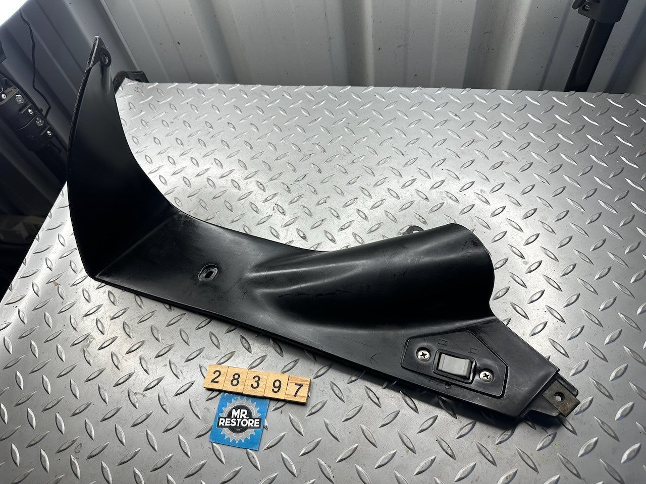 Yamaha FZR1000 '92-93' Left Panel Cowling Fairing 2 - 3GM-2835U  3GM-2835U-70
