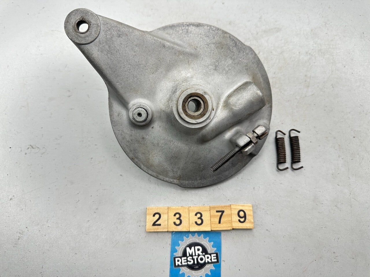Yamaha V70 V80 V90 Front Brake Plate & Speedo Drive