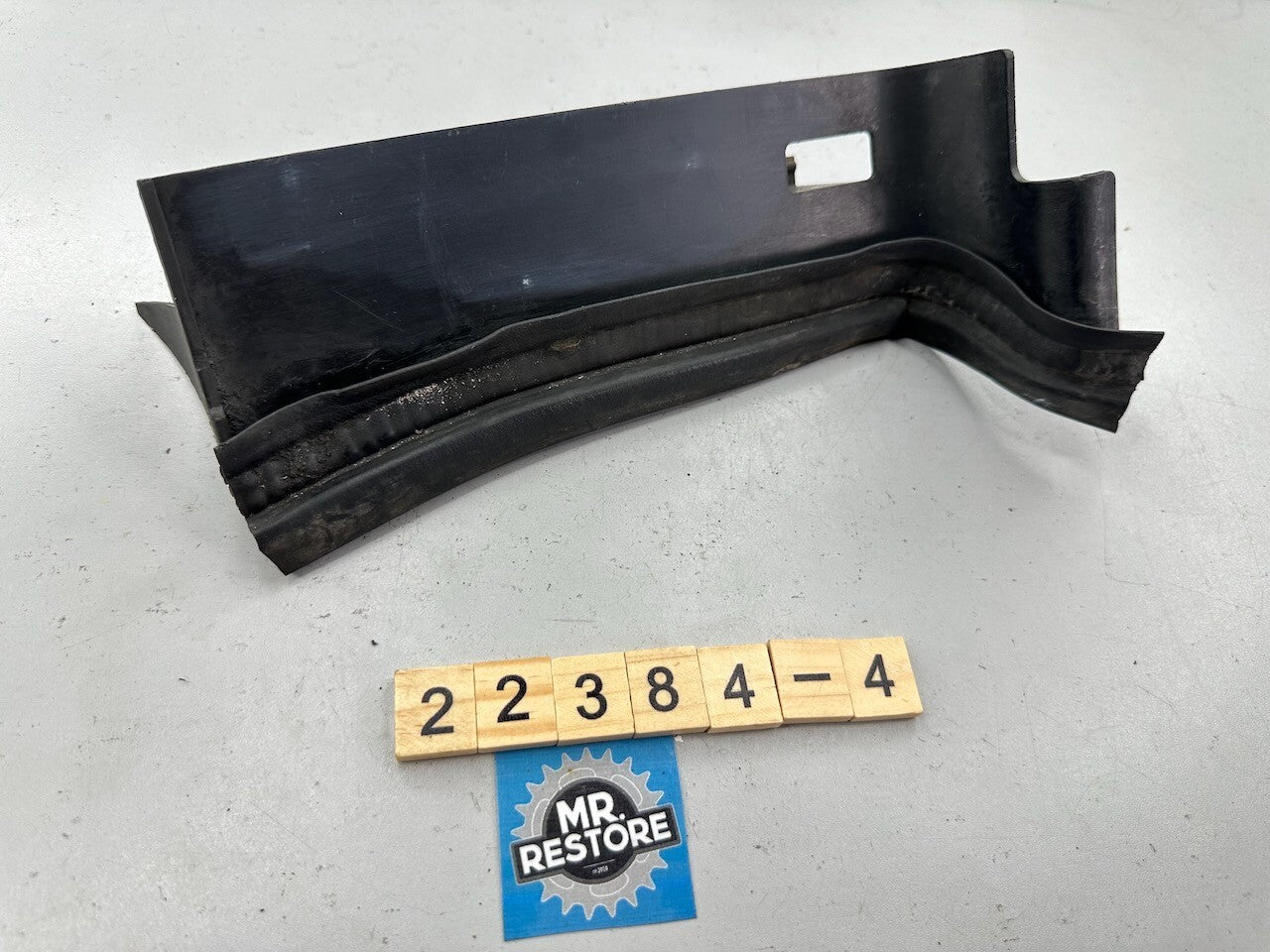 Kawasaki GPZ1000RX ZX1000 1986-88 Lower Cowling Cover & Seal 14024-1115